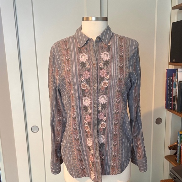 3 J Workshop Tops - Floral Embroidered Button Down Shirt - Gray w/ tonal  Pinks
